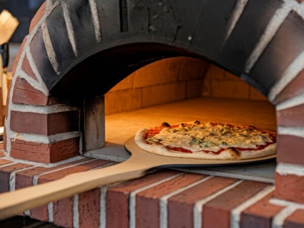 piec do pizzy opalany drewnem